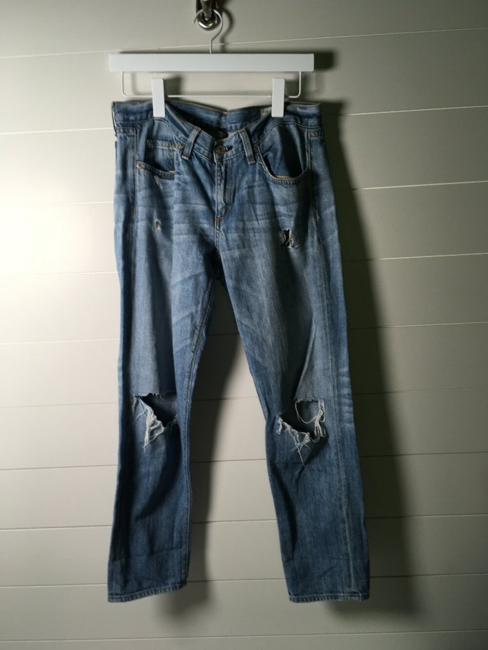 rag & bone/Jean Boyfriend Straight Leg Distressed W1591K800 Moss w/ Holes Sz 25